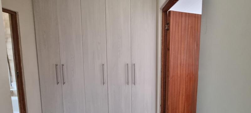 4 Bedroom Property for Sale in Reebok Western Cape